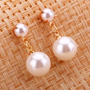 New popular Korean style pearl earrings hypoallergenic simple big pearl drop ladies earrings