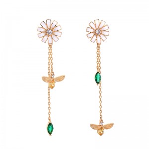 Korea Style Gold Plated Brass Zircon Daisy Flower Floral Bee Pendant Earrings for Women