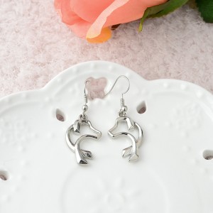 Cheap Wholesale Bulk Alloy Silver Plated Hollow Labrador Pet Dog Charms Hook Earrings