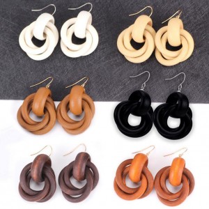 Latest products in market custom female accessories jewelry circle wooden earrings