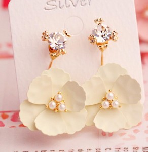 Latest Product European Style Crystal Pearl Multi Layer Flower Petal Custom Earring