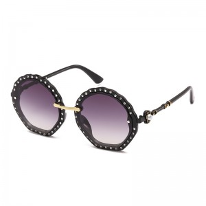 WENZHE European and American Fashion Sunglasses Tortoise Framed Diamonds Pearl Ladies Sunglasses