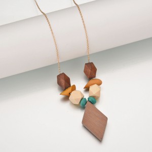 Wholesale New Design Wooden Necklace Women Gold Plated Geometric Wood Beads Necklace