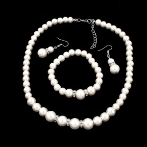 Creative imitation pearl necklace bracelet earrings set three-piece bridal jewelry