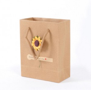 Wholesale custom logo rope handle craft kraft jewelry paper bag