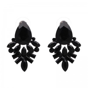 Latest fashion jewelry vintage design ladies earrings wholesale statement zirconia stud earrings women