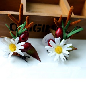 Fashion Design Handmade Christmas Flower And Berry Hair Clip With Antler