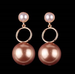 Most popular wholesale exquisite girl jewelry decorative pearl earrings