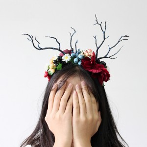 2019 Newest Design Halloween Festival Emulational Flower And Berry Hair Bands With Antlers