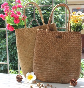 Seaweed woven fashion straw women’s bag