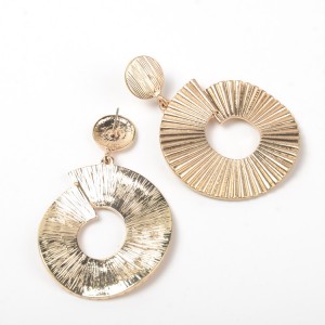 Wholesale gold Alloy geometric vintage fold simple round hollow earrings