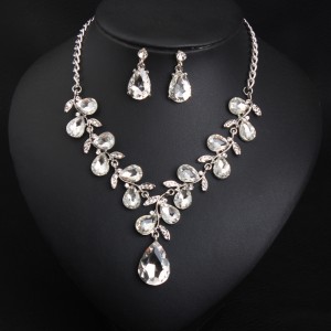 Crystal wedding gift Gem Leaf Necklace Earring Set jewelry set for ladies