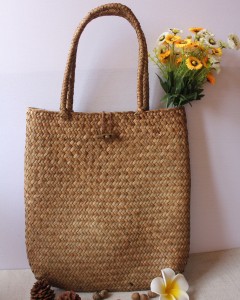 Seaweed woven fashion straw women’s bag