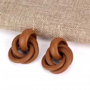 Latest products in market custom female accessories jewelry circle wooden earrings