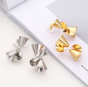 Most Popular Products Irregular New Designs Gold Distortion Earrings Women