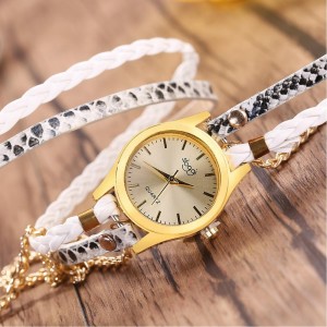 Wholesale Women Fashion Watch Long Leather Strap Women Bracelet Quartz Retro Wrist Watches