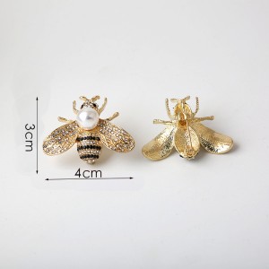 2019 new painted bee brooch animal accessories pin cute metal studded bee collar brooch