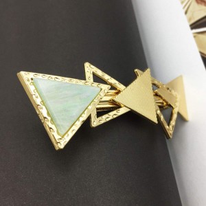 Metal triangle clip headwear geometric hair clip