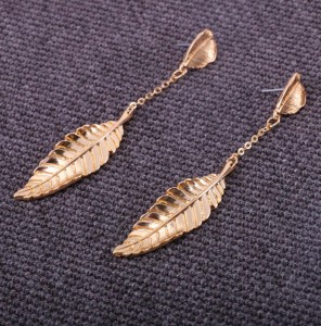 Gold plated Europe style brand jewelry leaf shape pendant ladies earrings best birthday gift for girlfriend