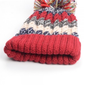 WENZHE Customized Headwear Winter Multicolor Keeping Warm Knitted hat Large Pom Pom Beanie