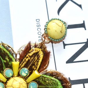 Creative Yellow Turquoise Openwork Flower Charm Earring without hole Woman Ostrich Feather Gold Earring Clip