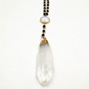 New Fashion Women Irregular Natural Stone White Crystal Stone Pendant Black Rosary Chain Necklace