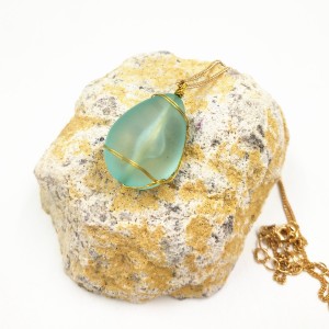 Latest Arrival Ocean Jewelry Gold Wire Wrap Sea Glass Beach Glass Pendant Necklace