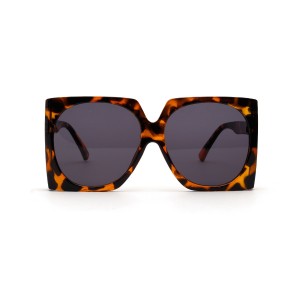 WENZHE New Arrival Fashion Square Shaped Frames Oversized Leopard Women Sunglasses