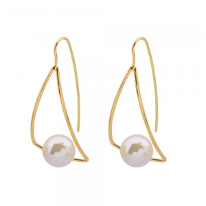 New trend personality curved hollow geometric triangular pearl earrings