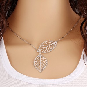 European and American fashion leaf necklace gold and silver necklace