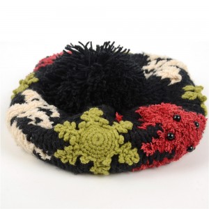 WENZHE New Snowflake Patterns Knitted Beret Pompom Ball Knit Beret Hat