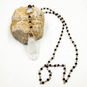 New Fashion Women Irregular Natural Stone White Crystal Stone Pendant Black Rosary Chain Necklace