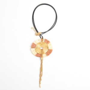 WENZHE Round Raffia Gold Chain Tassel Pendant Necklace