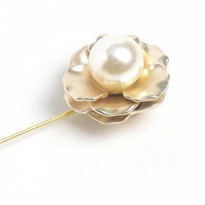 WENZHE Flower Pearl Lapel Pins Women Wedding Brooch Scarf Clip
