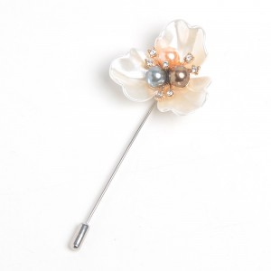 WENZHE Flower Pearl Women Shawls Brooches Pins