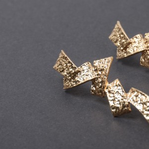 2019 New Metal Geometric Gold Earrings Wholesale Jewelry Folded Gold Earrings