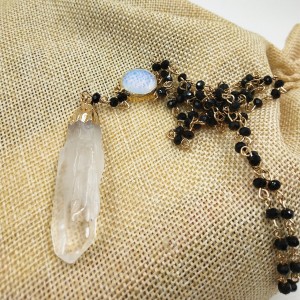 New Fashion Women Irregular Natural Stone White Crystal Stone Pendant Black Rosary Chain Necklace