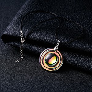 Fashion Simple Punk Tide Clavincle Chain Green Bright Color Round Crystal Pendant Necklace
