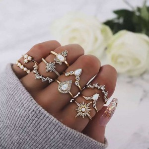 WENZHE gold plated alloy flower crystal finger ring set