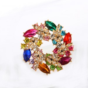 Europe and the United States women’s jewelry high-grade rhinestone brooch combination pin creative sweater clothing accessories