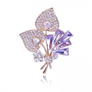 WENZHE Elegant Fashion Custom Women Crystal Flower Metal Brooch For Women