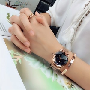 Fashionable wrist strap geneva quartz luxury women watch