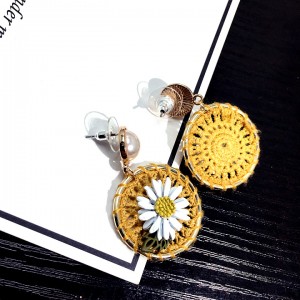 Wholesale Fashion Jewelry Silk Thread Knit Mesh Flower Pearl Earrings