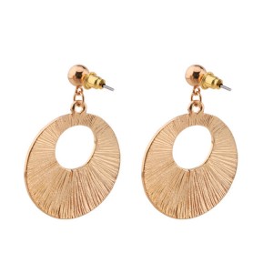 Fashion new design best gift for Valentine’s Day ladies earrings round hollow pearl earrings