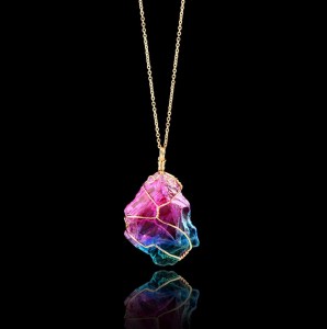Rainbow Quartz Crystal Necklace Metallic Aura Quartz Stone Point Pendant Boho Style Necklace Women
