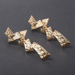 2019 New Metal Geometric Gold Earrings Wholesale Jewelry Folded Gold Earrings