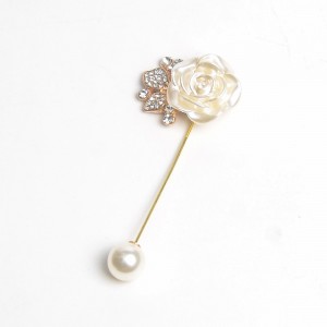 WENZHE Women Rhinestone Rose Flower Brooch Pin