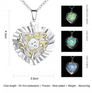 New White Gold Plated Heart Shape Luminous Glow Jewelry Dark Diffuser Necklace For Gift