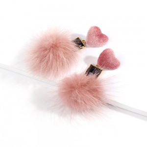 New Arrival Winter Fashion Heart Big Fluffy Pom Pom Fur Ball Dangle Earrings