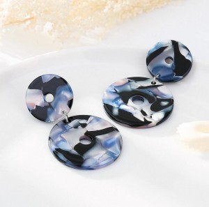 New product acrylic disc shape pendant earring for women